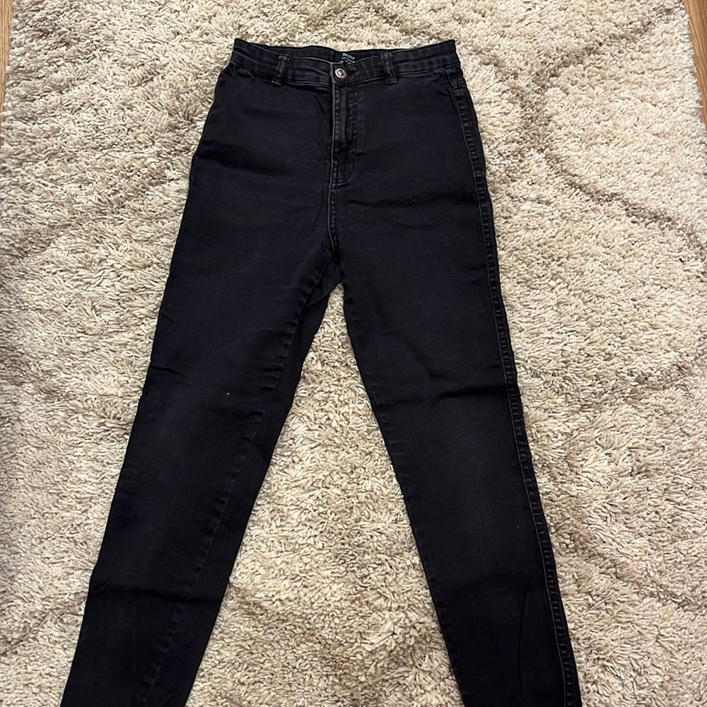 Black skinny jeans